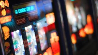 Gambling machines 2 6 2