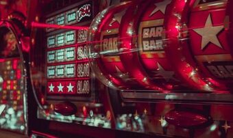 Gambling machines red 0 0