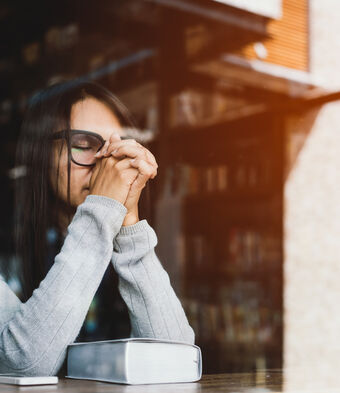 Pray prayer alone girl woman