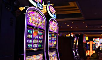 Gambling slot machines