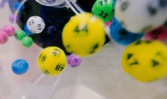 Lottery balls recoloured