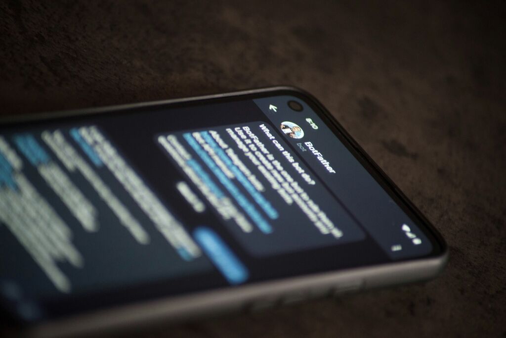 AI chatbot phone dark