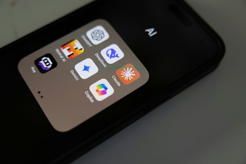 AI Apps phone chatgpt claude gemini copilot
