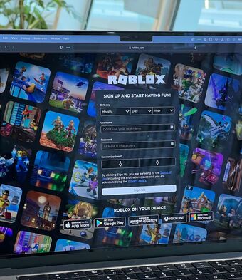 Roblox online gaming