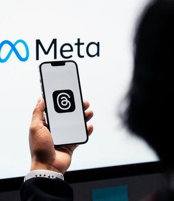 Meta facebook threads